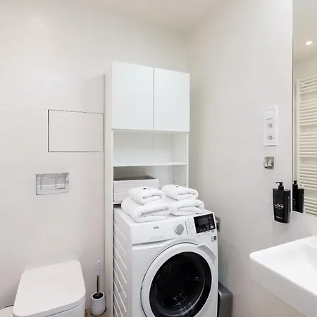 Beautifull 1bedroom With Garage *