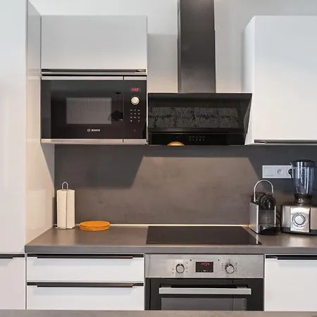 Beautifull 1bedroom With Garage Lejlighed Prag